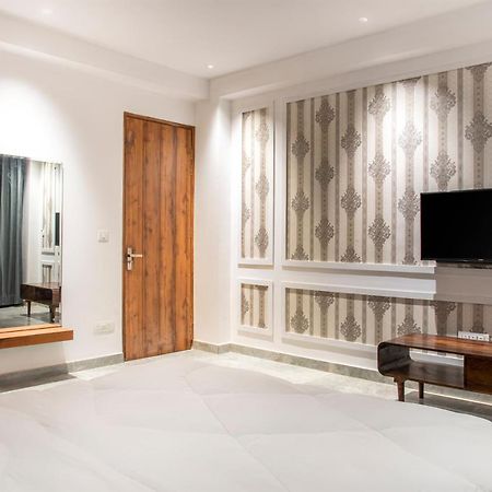 The Hillcrest Paradise Kasauli Bagian luar foto
