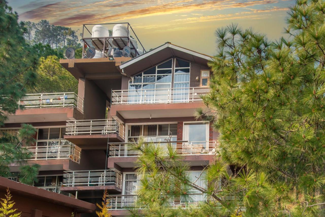 The Hillcrest Paradise Kasauli Bagian luar foto