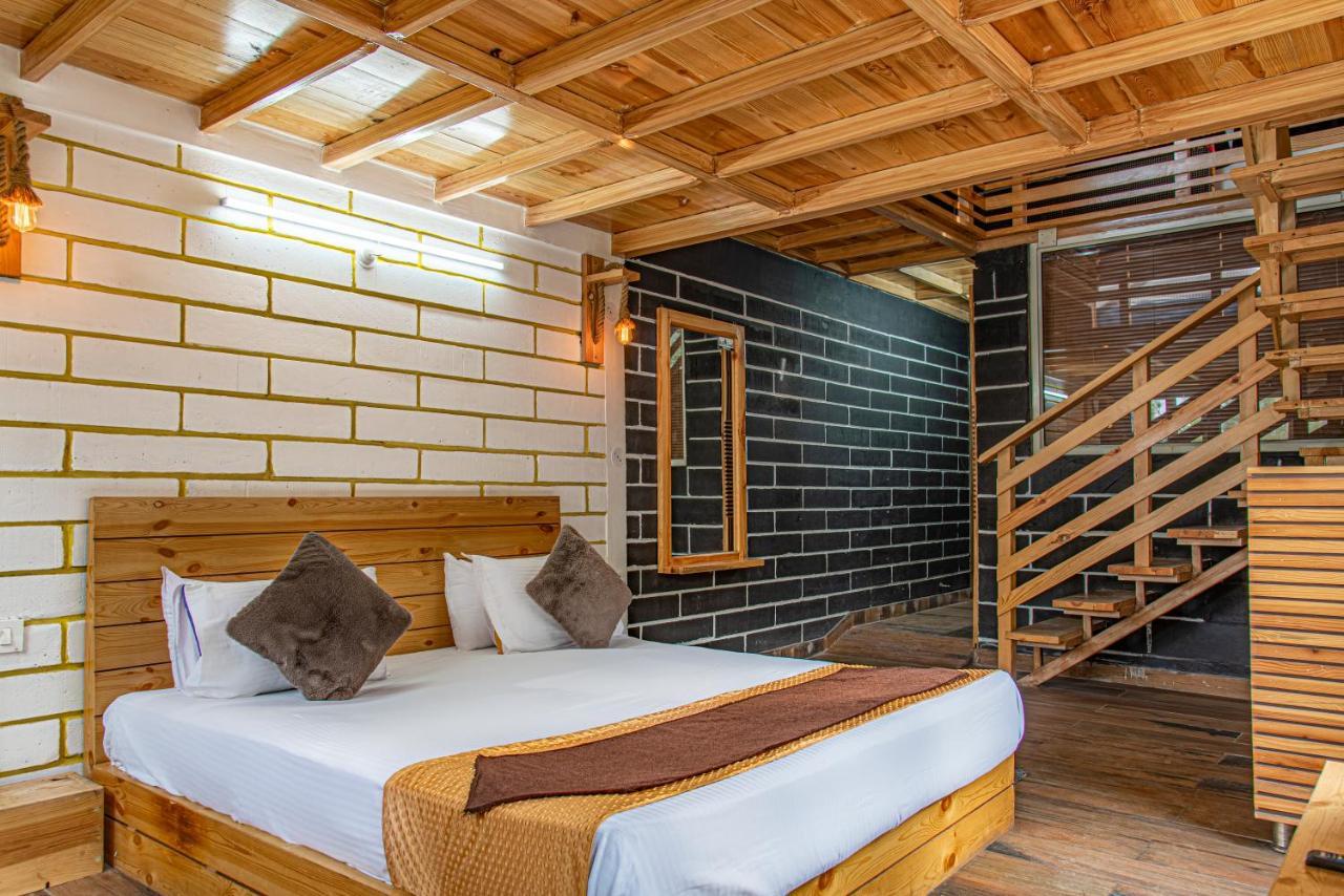 The Hillcrest Paradise Kasauli Bagian luar foto