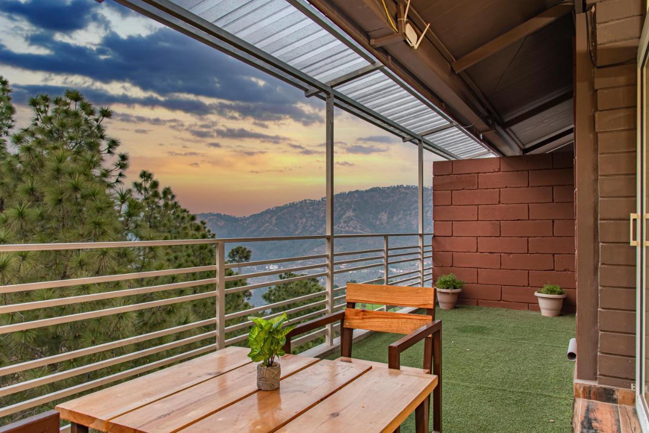 The Hillcrest Paradise Kasauli Bagian luar foto