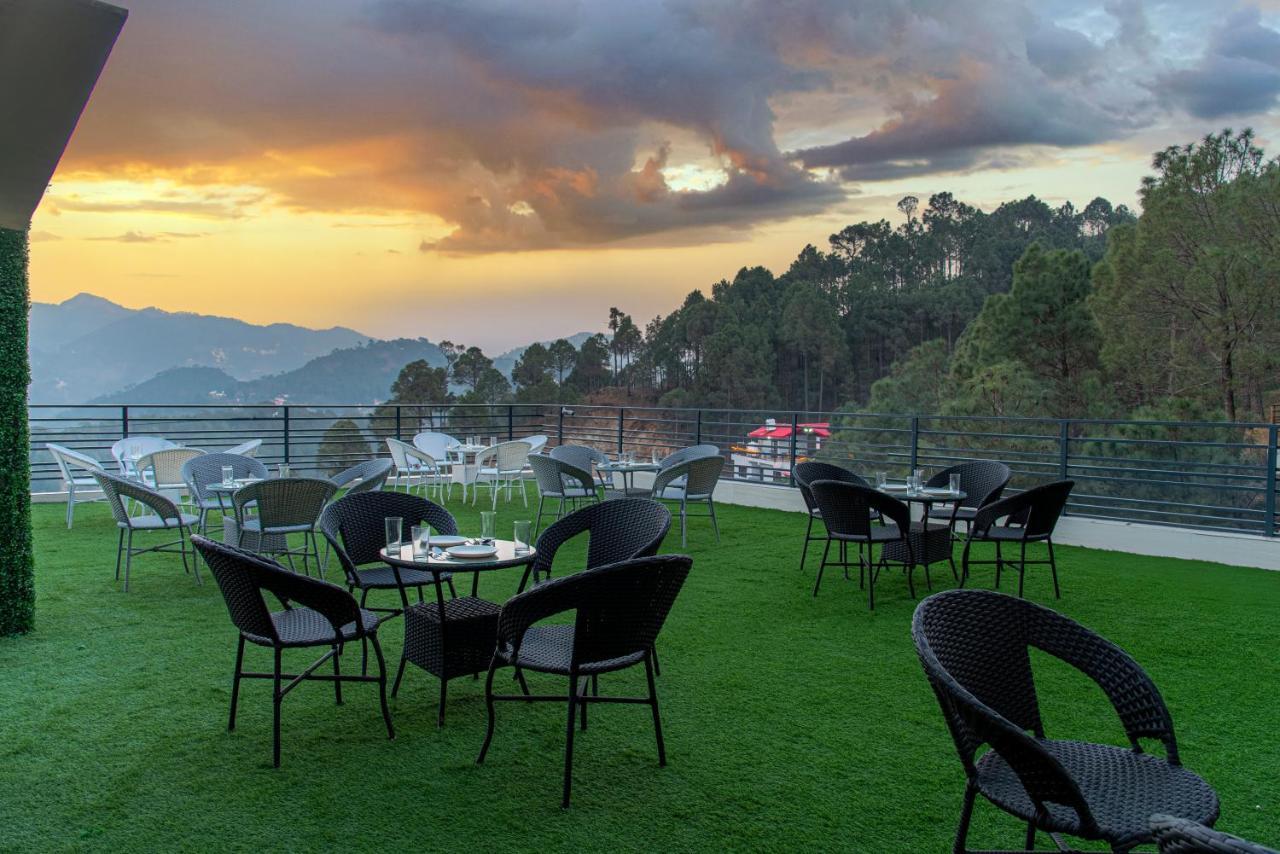 The Hillcrest Paradise Kasauli Bagian luar foto