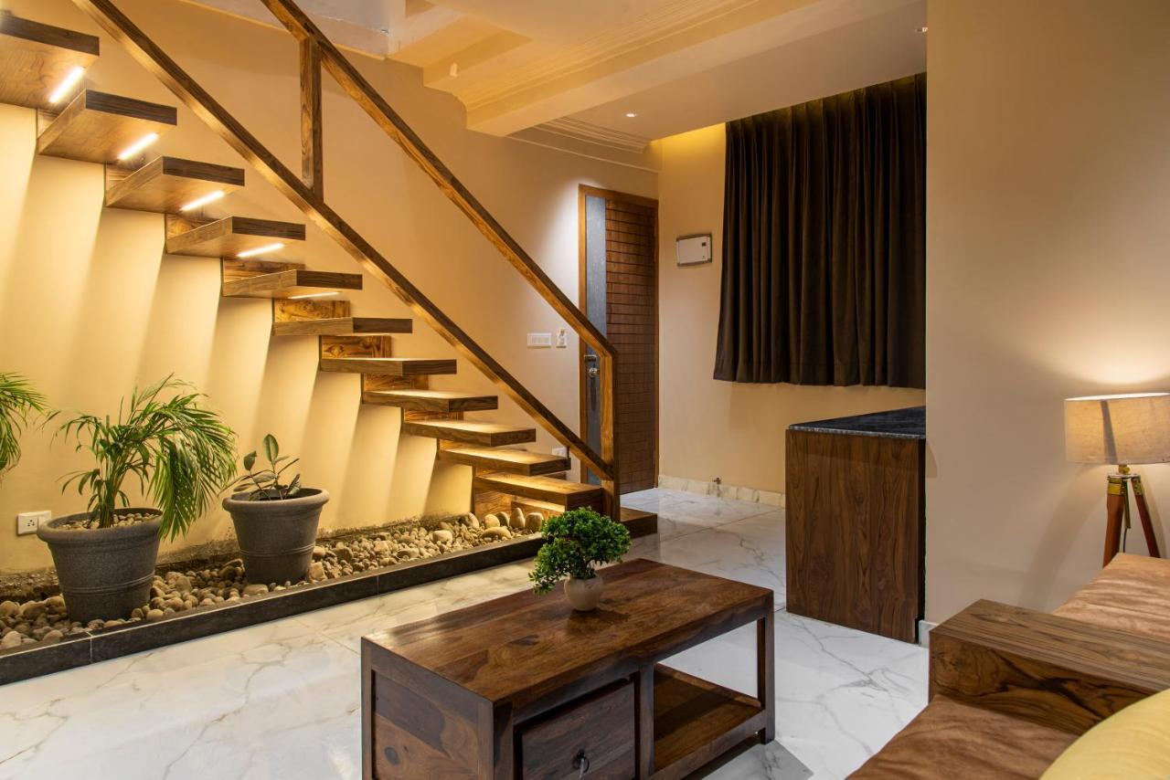 The Hillcrest Paradise Kasauli Bagian luar foto