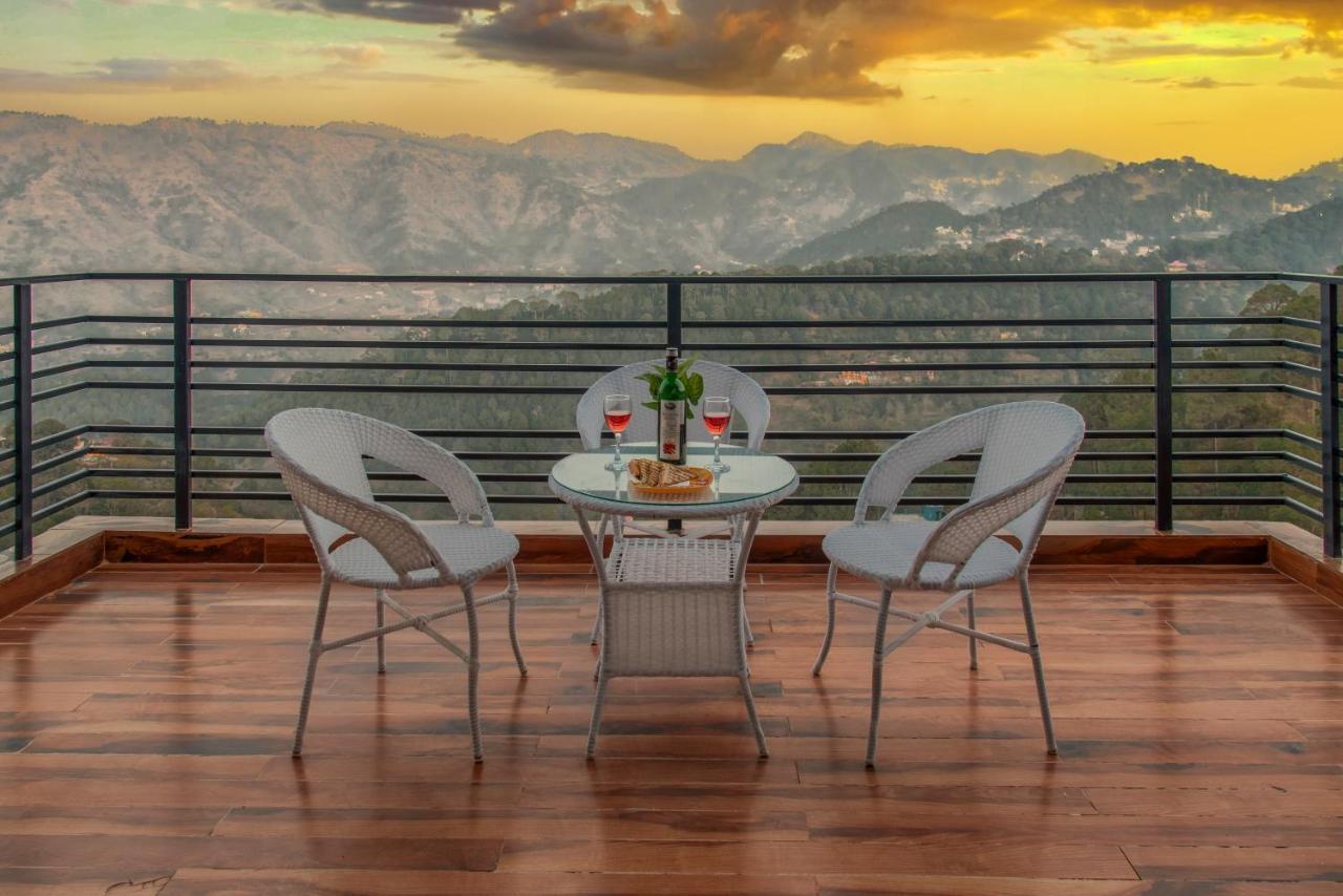 The Hillcrest Paradise Kasauli Bagian luar foto