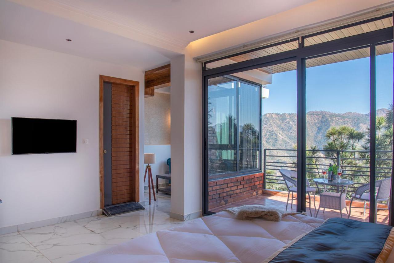 The Hillcrest Paradise Kasauli Bagian luar foto