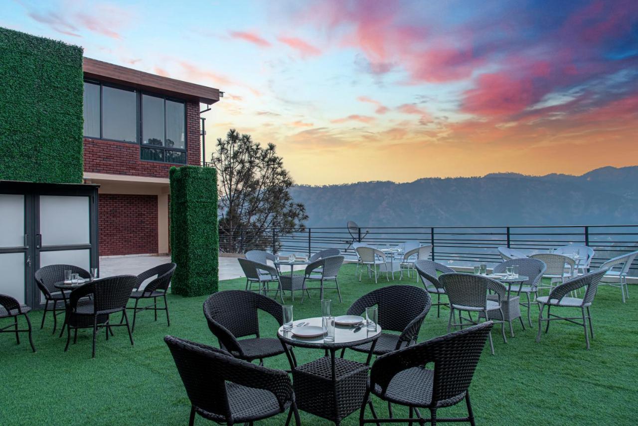 The Hillcrest Paradise Kasauli Bagian luar foto