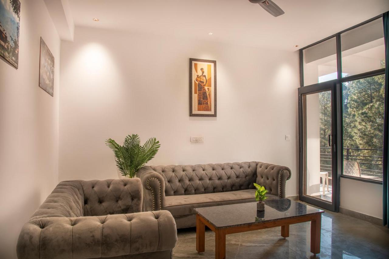 The Hillcrest Paradise Kasauli Bagian luar foto